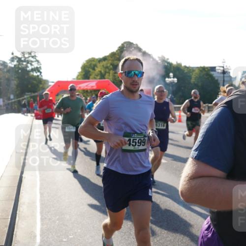 07.09.2025 - BARMER Alsterlauf Yannick Fuchs http://msf.ph/oto/8730651 07.09.2025 08:59:23 Laufen 1599, 8316, 36, 588 meine-sportfotos.de