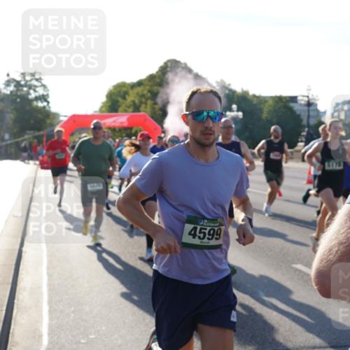 07.09.2025 - BARMER Alsterlauf Yannick Fuchs http://msf.ph/oto/8730652 07.09.2025 08:59:23 Laufen 4599, 5178 meine-sportfotos.de