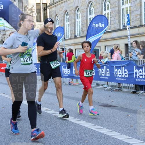 07.09.2025 - BARMER Alsterlauf Strokosch-Dieckow http://msf.ph/oto/8730690 07.09.2025 11:51:03 Ziel 8486 meine-sportfotos.de
