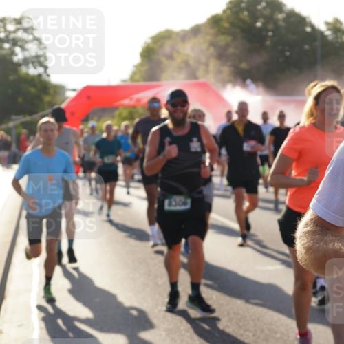 07.09.2025 - BARMER Alsterlauf Yannick Fuchs http://msf.ph/oto/8730721 07.09.2025 08:59:35 Laufen 8306 meine-sportfotos.de