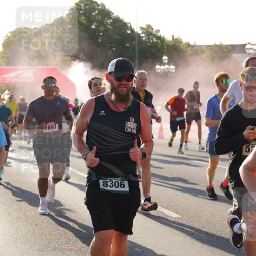 07.09.2025 - BARMER Alsterlauf Yannick Fuchs http://msf.ph/oto/8730727 07.09.2025 08:59:36 Laufen 2897, 8306, 57, 36, 53 meine-sportfotos.de