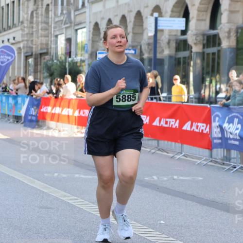 07.09.2025 - BARMER Alsterlauf Strokosch-Dieckow http://msf.ph/oto/8730729 07.09.2025 10:25:01 Ziel 2287, 3076, 4165, 4581, 5568, 5569, 5610, 5944, 6056, 8219 meine-sportfotos.de