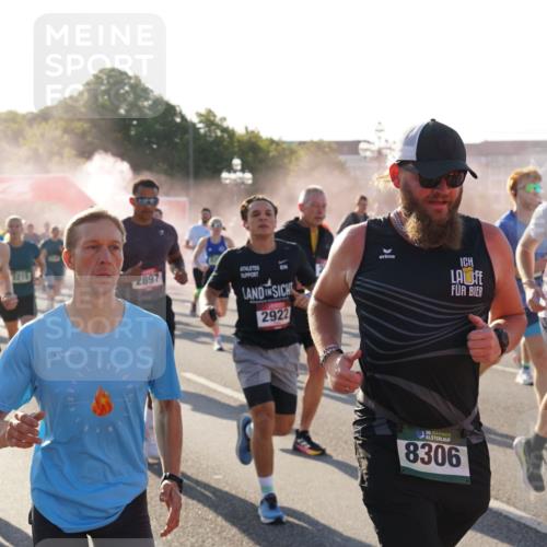 07.09.2025 - BARMER Alsterlauf Yannick Fuchs http://msf.ph/oto/8730732 07.09.2025 08:59:37 Laufen 2670, 2897, 2922, 2960, 36, 8306 meine-sportfotos.de