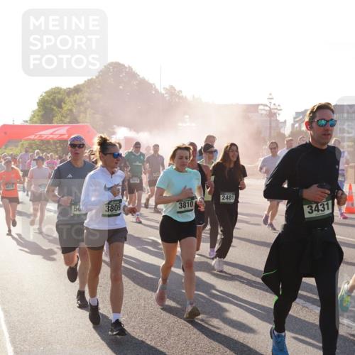 07.09.2025 - BARMER Alsterlauf Yannick Fuchs http://msf.ph/oto/8730795 07.09.2025 08:59:48 Laufen 44444, 5078, 50, 3809, 5028, 3810, 2481, 3431, 12, 3488, 5745 meine-sportfotos.de