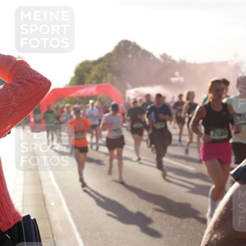 07.09.2025 - BARMER Alsterlauf Yannick Fuchs http://msf.ph/oto/8730812 07.09.2025 08:59:50 Laufen 2581 meine-sportfotos.de
