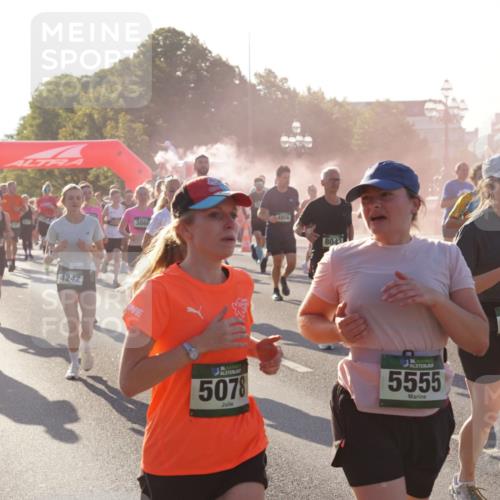 07.09.2025 - BARMER Alsterlauf Yannick Fuchs http://msf.ph/oto/8730828 07.09.2025 08:59:53 Laufen 592, 4956, 3860, 4242, 36, 5078, 136, 5555, 2904, 2022, 788, 3587 meine-sportfotos.de