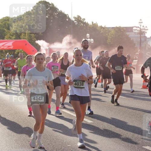 07.09.2025 - BARMER Alsterlauf Yannick Fuchs http://msf.ph/oto/8730835 07.09.2025 08:59:54 Laufen 5921, 3260, 525, 4242, 4038, 4956, 4471, 8043 meine-sportfotos.de