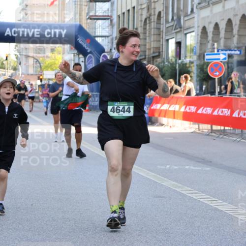 07.09.2025 - BARMER Alsterlauf Strokosch-Dieckow http://msf.ph/oto/8730870 07.09.2025 10:24:52 Ziel 3076, 4165, 4168, 4581, 5610, 5887, 6056 meine-sportfotos.de