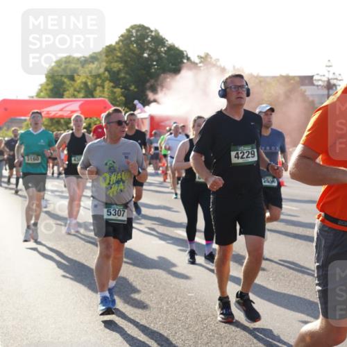 07.09.2025 - BARMER Alsterlauf Yannick Fuchs http://msf.ph/oto/8730872 07.09.2025 09:00:01 Laufen 3160, 4229, 5307, 2006, 280, 6151, 2 meine-sportfotos.de