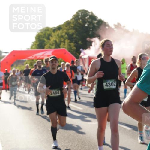 07.09.2025 - BARMER Alsterlauf Yannick Fuchs http://msf.ph/oto/8730887 07.09.2025 09:00:03 Laufen 4302, 2484 meine-sportfotos.de