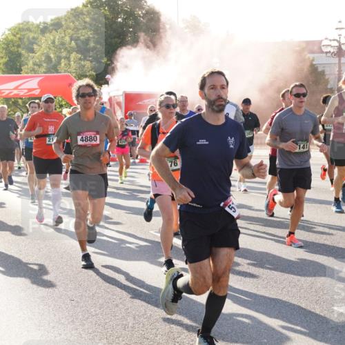 07.09.2025 - BARMER Alsterlauf Yannick Fuchs http://msf.ph/oto/8730899 07.09.2025 09:00:06 Laufen 6237, 3456, 43, 217, 4880, 76, 203, 141, 442, 3942, 217 meine-sportfotos.de