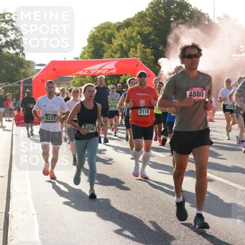 07.09.2025 - BARMER Alsterlauf Yannick Fuchs http://msf.ph/oto/8730904 07.09.2025 09:00:07 Laufen 6237, 2456, 2162, 2118, 4880, 4196, 4476 meine-sportfotos.de