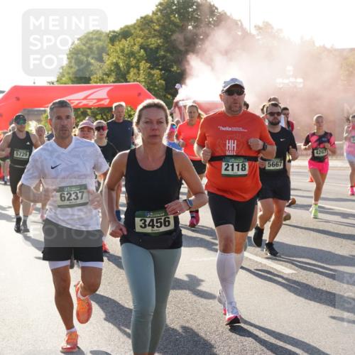07.09.2025 - BARMER Alsterlauf Yannick Fuchs http://msf.ph/oto/8730913 07.09.2025 09:00:08 Laufen 8359, 5729, 6237, 136, 3456, 4267, 2118, 5667, 3081 meine-sportfotos.de