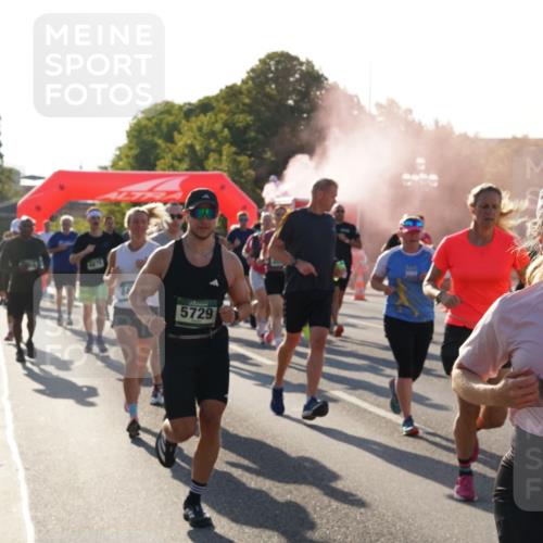 07.09.2025 - BARMER Alsterlauf Yannick Fuchs http://msf.ph/oto/8730926 07.09.2025 09:00:10 Laufen 5729, 36, 2920 meine-sportfotos.de