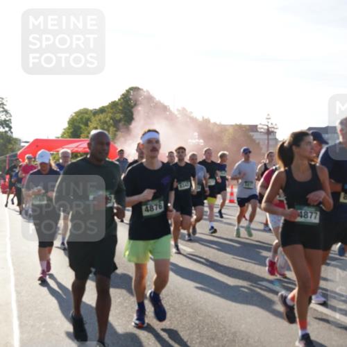 07.09.2025 - BARMER Alsterlauf Yannick Fuchs http://msf.ph/oto/8730947 07.09.2025 09:00:15 Laufen 4876, 141, 4877, 8456 meine-sportfotos.de