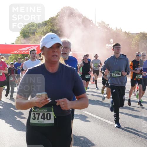 07.09.2025 - BARMER Alsterlauf Yannick Fuchs http://msf.ph/oto/8730960 07.09.2025 09:00:17 Laufen 519, 5897, 3740, 3055, 5043, 5296, 985, 529, 3082 meine-sportfotos.de