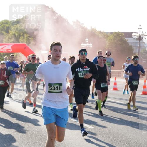 07.09.2025 - BARMER Alsterlauf Yannick Fuchs http://msf.ph/oto/8730965 07.09.2025 09:00:19 Laufen 515, 5897, 2308, 4865, 466, 5341, 3055, 5340 meine-sportfotos.de