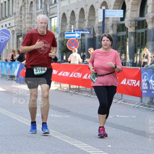 07.09.2025 - BARMER Alsterlauf Strokosch-Dieckow http://msf.ph/oto/8731025 07.09.2025 10:24:32 Ziel 2170, 2691, 2692, 2804, 4168, 4962, 5090, 8481 meine-sportfotos.de