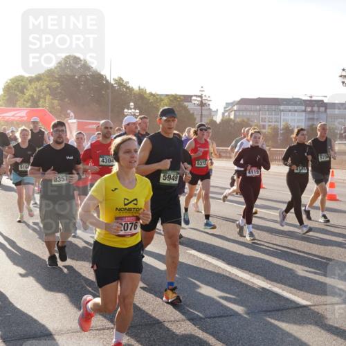 07.09.2025 - BARMER Alsterlauf Yannick Fuchs http://msf.ph/oto/8731037 07.09.2025 09:00:32 Laufen 44414, 4171, 5160, 8357, 4304, 5372, 4135, 4119, 5949, 2076, 5734 meine-sportfotos.de
