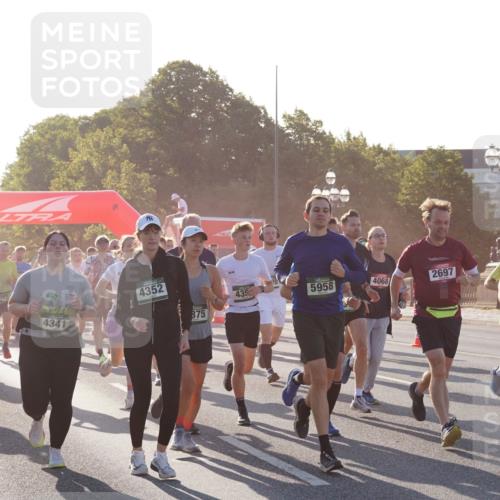 07.09.2025 - BARMER Alsterlauf Yannick Fuchs http://msf.ph/oto/8731053 07.09.2025 09:00:35 Laufen 3864, 4792, 440, 4341, 4352, 435, 5958, 4068, 875, 2697, 36, 548 meine-sportfotos.de