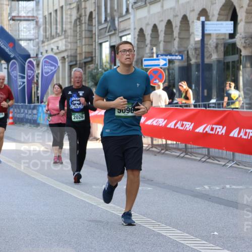 07.09.2025 - BARMER Alsterlauf Strokosch-Dieckow http://msf.ph/oto/8731070 07.09.2025 10:24:24 Ziel 6102 meine-sportfotos.de