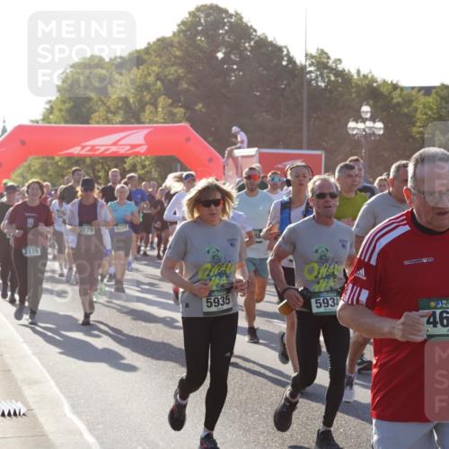 07.09.2025 - BARMER Alsterlauf Yannick Fuchs http://msf.ph/oto/8731088 07.09.2025 09:00:43 Laufen 2119, 8224, 86, 5935, 5934, 11, 36, 4686, 229 meine-sportfotos.de