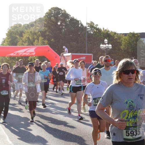 07.09.2025 - BARMER Alsterlauf Yannick Fuchs http://msf.ph/oto/8731100 07.09.2025 09:00:44 Laufen 2119, 2179, 8224, 5498371, 58, 36, 5935, 36, 4193 meine-sportfotos.de