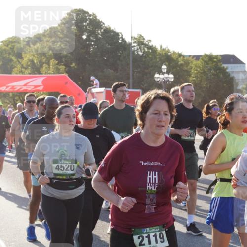 07.09.2025 - BARMER Alsterlauf Yannick Fuchs http://msf.ph/oto/8731125 07.09.2025 09:00:48 Laufen 4520, 19, 49, 505, 36, 2119, 36, 179 meine-sportfotos.de