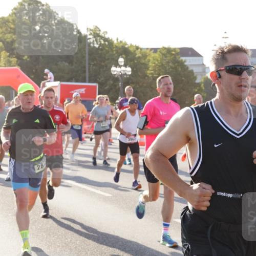 07.09.2025 - BARMER Alsterlauf Yannick Fuchs http://msf.ph/oto/8731139 07.09.2025 09:00:51 Laufen 2112, 3962, 28, 125, 50 meine-sportfotos.de