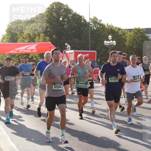 07.09.2025 - BARMER Alsterlauf Yannick Fuchs http://msf.ph/oto/8731152 07.09.2025 09:00:53 Laufen 5305, 6328, 821, 8415, 4103, 8414, 5584, 5617, 485, 543 meine-sportfotos.de