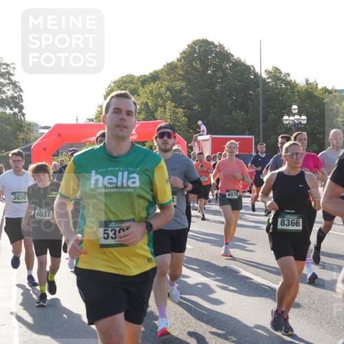 07.09.2025 - BARMER Alsterlauf Yannick Fuchs http://msf.ph/oto/8731192 07.09.2025 09:01:01 Laufen 44414, 3030, 6037, 530, 3957, 4979, 8366, 2 meine-sportfotos.de