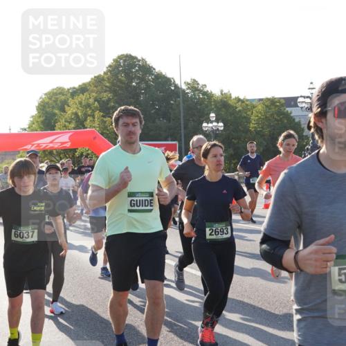 07.09.2025 - BARMER Alsterlauf Yannick Fuchs http://msf.ph/oto/8731201 07.09.2025 09:01:02 Laufen 44444, 6037, 2693, 36, 5543 meine-sportfotos.de