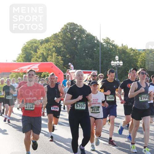 07.09.2025 - BARMER Alsterlauf Yannick Fuchs http://msf.ph/oto/8731231 07.09.2025 09:01:07 Laufen 5489, 513, 5490, 3158, 2498, 5703, 2036, 5686, 2769 meine-sportfotos.de