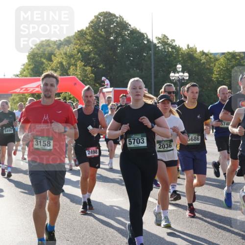 07.09.2025 - BARMER Alsterlauf Yannick Fuchs http://msf.ph/oto/8731237 07.09.2025 09:01:07 Laufen 489, 513, 5490, 3158, 5703, 2498, 2036, 5686, 5740, 2769, 500 meine-sportfotos.de