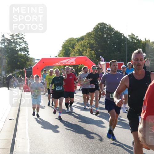 07.09.2025 - BARMER Alsterlauf Yannick Fuchs http://msf.ph/oto/8731251 07.09.2025 09:01:09 Laufen 44414, 5490, 1800, 3593, 5 meine-sportfotos.de