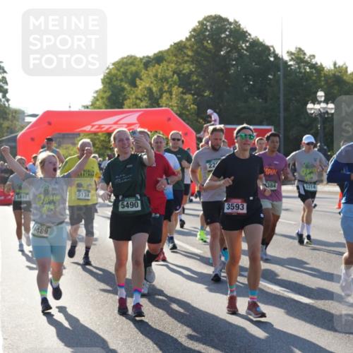 07.09.2025 - BARMER Alsterlauf Yannick Fuchs http://msf.ph/oto/8731259 07.09.2025 09:01:10 Laufen 44414, 5891, 489, 5134, 141147, 5490, 3593, 384, 3314, 8129 meine-sportfotos.de
