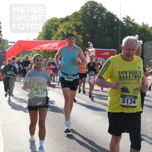 07.09.2025 - BARMER Alsterlauf Yannick Fuchs http://msf.ph/oto/8731296 07.09.2025 09:01:14 Laufen 4244, 10, 1440, 5891, 5694, 2259, 5991, 5772, 36, 5134, 560 meine-sportfotos.de