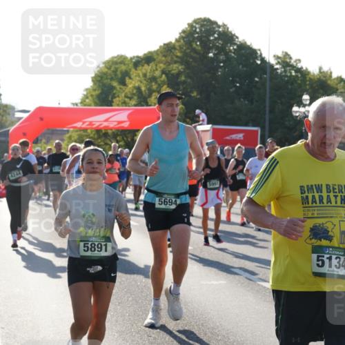07.09.2025 - BARMER Alsterlauf Yannick Fuchs http://msf.ph/oto/8731298 07.09.2025 09:01:15 Laufen 14414, 4244, 5891, 10, 5694, 5991, 42, 195, 11111, 26, 2, 36, 5134, 5772, 5606 meine-sportfotos.de