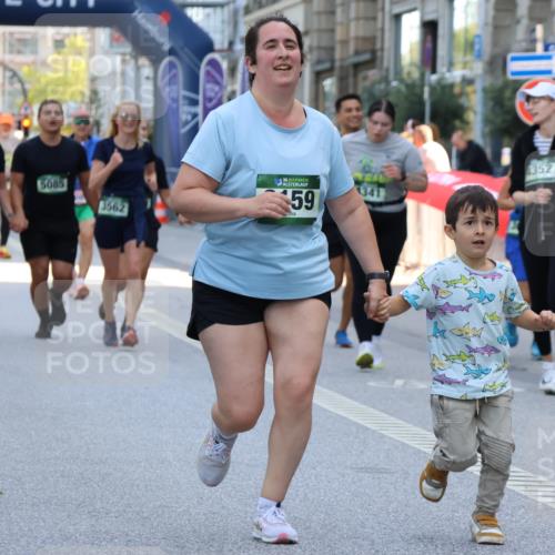 07.09.2025 - BARMER Alsterlauf Strokosch-Dieckow http://msf.ph/oto/8731378 07.09.2025 10:23:58 Ziel 2026, 2412, 3168, 3169, 4966, 5096, 5765 meine-sportfotos.de
