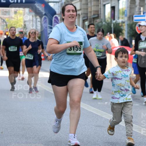 07.09.2025 - BARMER Alsterlauf Strokosch-Dieckow http://msf.ph/oto/8731383 07.09.2025 10:23:58 Ziel 2026, 2412, 3168, 3169, 4966, 5096, 5765 meine-sportfotos.de