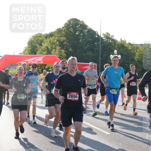 07.09.2025 - BARMER Alsterlauf Yannick Fuchs http://msf.ph/oto/8731386 07.09.2025 09:01:27 Laufen 8436, 8417, 4386, 2896, 3659, 3437, 2416, 823, 4496, 535 meine-sportfotos.de