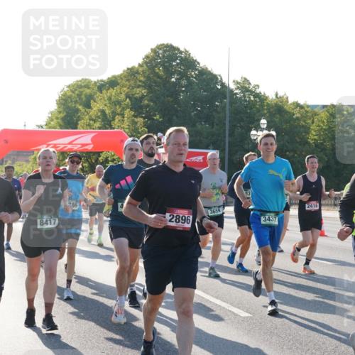 07.09.2025 - BARMER Alsterlauf Yannick Fuchs http://msf.ph/oto/8731389 07.09.2025 09:01:27 Laufen 8436, 8417, 286, 3659, 2416, 2896, 3437, 823 meine-sportfotos.de