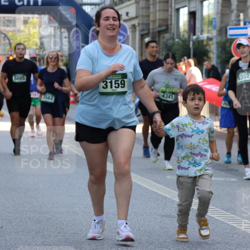 07.09.2025 - BARMER Alsterlauf Strokosch-Dieckow http://msf.ph/oto/8731393 07.09.2025 10:23:58 Ziel 2026, 2412, 3168, 3169, 4966, 5096, 5765 meine-sportfotos.de