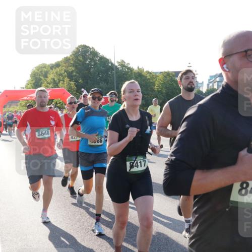 07.09.2025 - BARMER Alsterlauf Yannick Fuchs http://msf.ph/oto/8731405 07.09.2025 09:01:29 Laufen 44414, 4, 5648, 420, 86, 8417, 8436, 16 meine-sportfotos.de