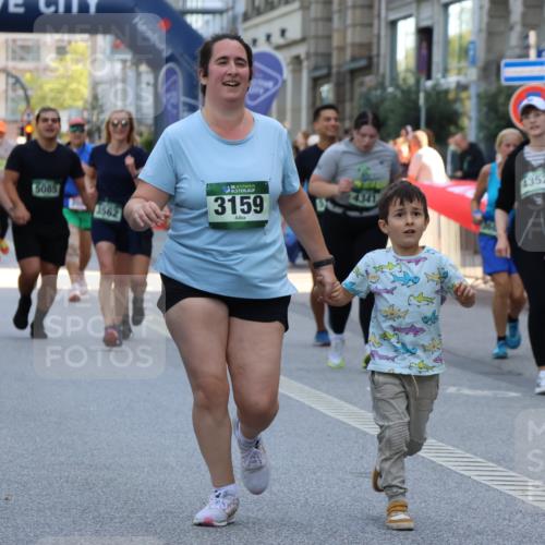 07.09.2025 - BARMER Alsterlauf Strokosch-Dieckow http://msf.ph/oto/8731406 07.09.2025 10:23:58 Ziel 2026, 2412, 3168, 3169, 4966, 5096, 5765 meine-sportfotos.de