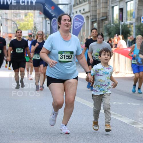 07.09.2025 - BARMER Alsterlauf Strokosch-Dieckow http://msf.ph/oto/8731434 07.09.2025 10:23:57 Ziel 2026, 2412, 3168, 3169, 4966, 5096, 5765 meine-sportfotos.de