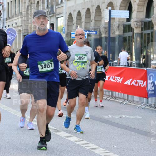 07.09.2025 - BARMER Alsterlauf Strokosch-Dieckow http://msf.ph/oto/8731440 07.09.2025 10:23:53 Ziel 2026, 3168, 3169, 3325, 3326, 4457, 5096 meine-sportfotos.de