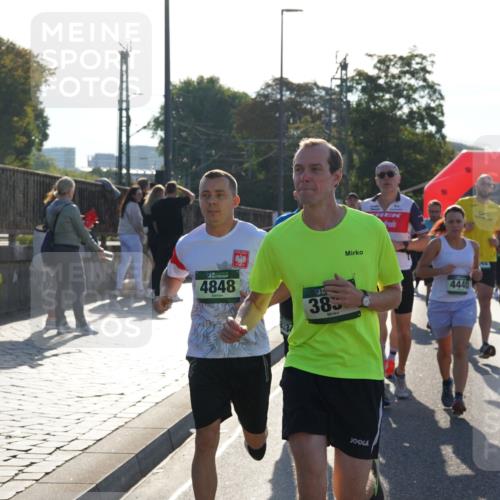 07.09.2025 - BARMER Alsterlauf Yannick Fuchs http://msf.ph/oto/8731475 07.09.2025 09:01:40 Laufen 4848, 385, 4440, 4298 meine-sportfotos.de