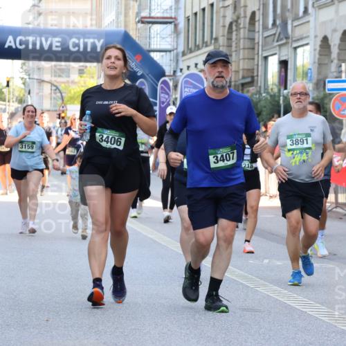07.09.2025 - BARMER Alsterlauf Strokosch-Dieckow http://msf.ph/oto/8731476 07.09.2025 10:23:51 Ziel 2026, 3168, 3169, 3325, 3326, 4457, 5096 meine-sportfotos.de