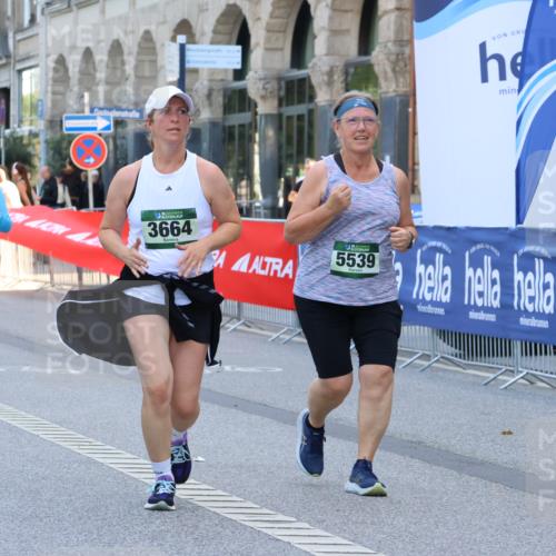 07.09.2025 - BARMER Alsterlauf Strokosch-Dieckow http://msf.ph/oto/8731521 07.09.2025 10:23:47 Ziel 2026, 2261, 2684, 2817, 3168, 3169, 3325, 3326, 4306, 4457, 5096 meine-sportfotos.de